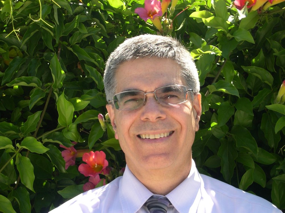 Kenneth Saffier headshot at Bi-Bett